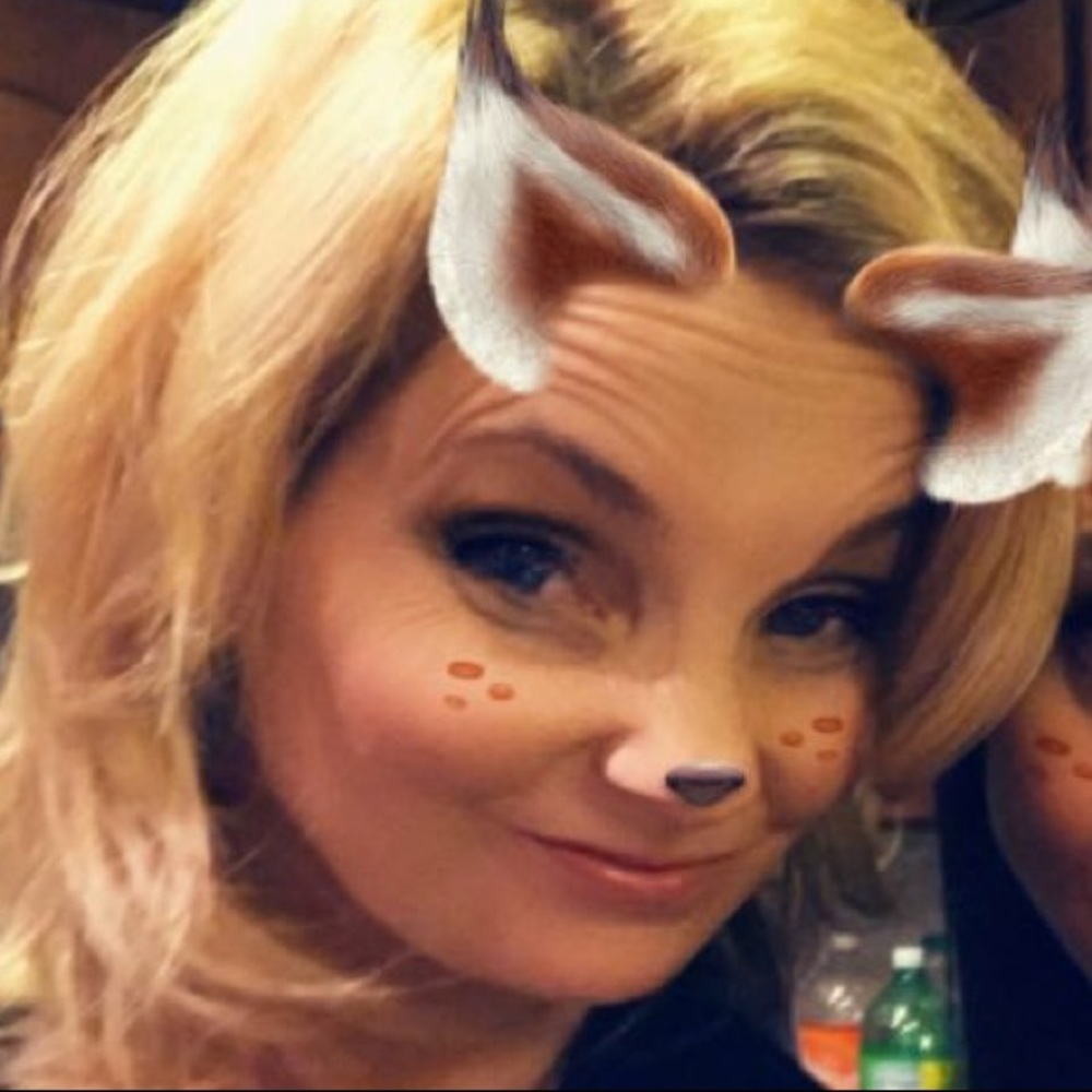 Meet your Posher, Danielle